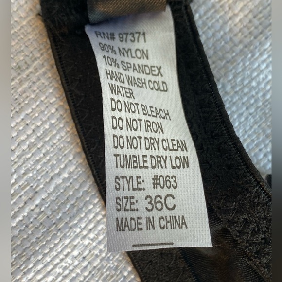 Donna L'Oren Black Underwire Padded Bra Size 36C - Picture 16 of 16